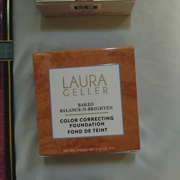 Laura Geller Holiday Daily Routine Makeup Kit Golden Medium NEW - Picture 6 of 13